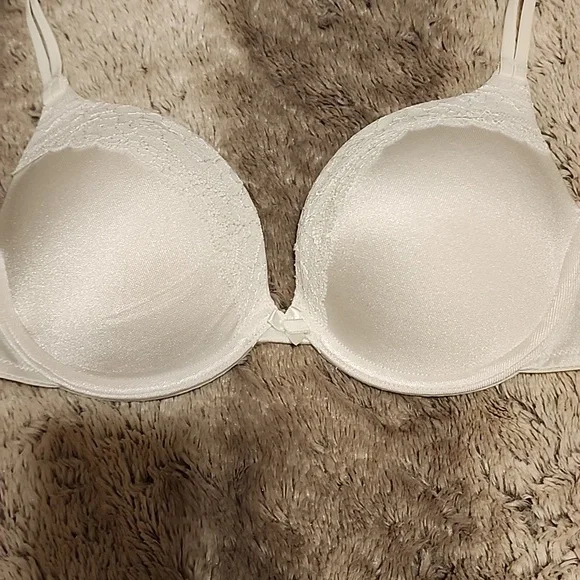 bra - Picture 2 of 6